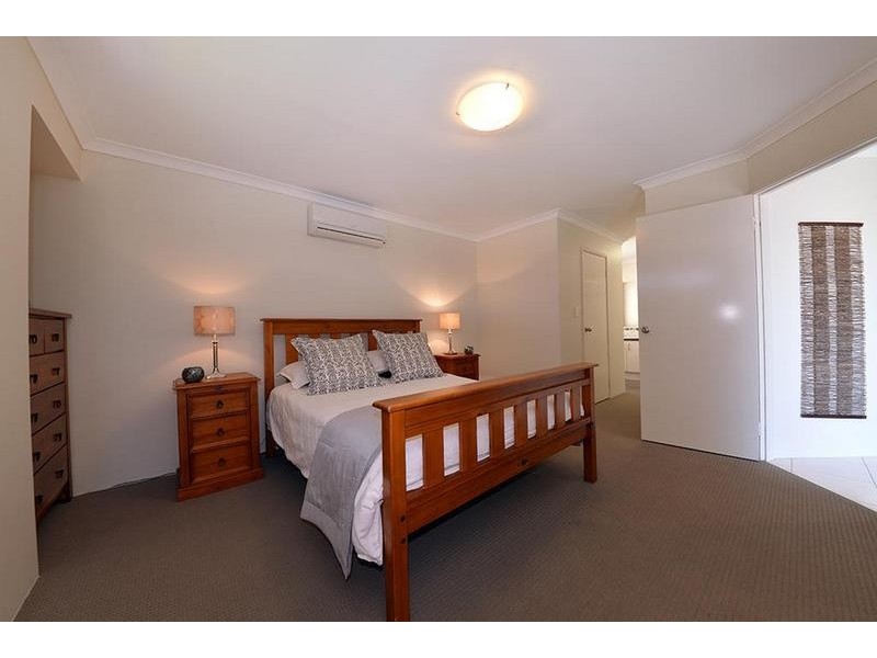 23 Lareema Gardens, Banksia Grove WA 6031