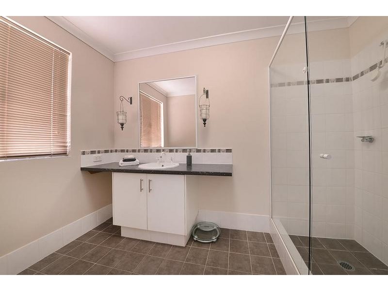 23 Lareema Gardens, Banksia Grove WA 6031