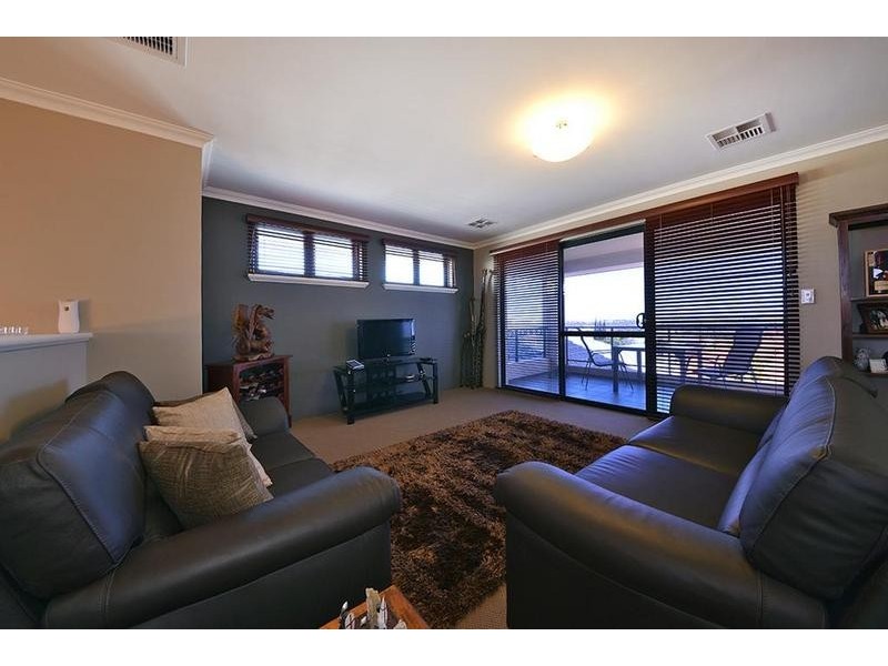 5 Strudwick Street, Tapping WA 6065