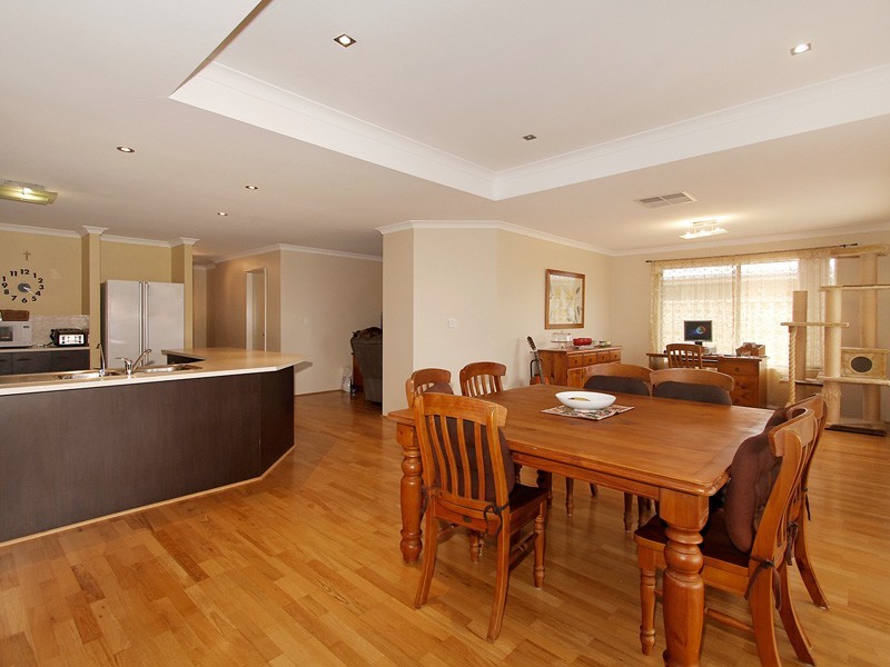 36 Shepperton Drive, Butler WA 6036