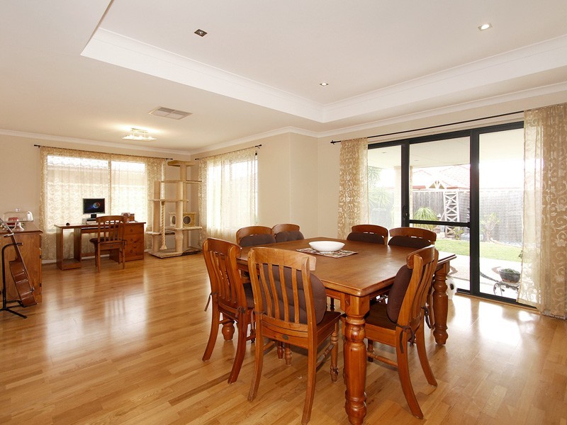 36 Shepperton Drive, Butler WA 6036