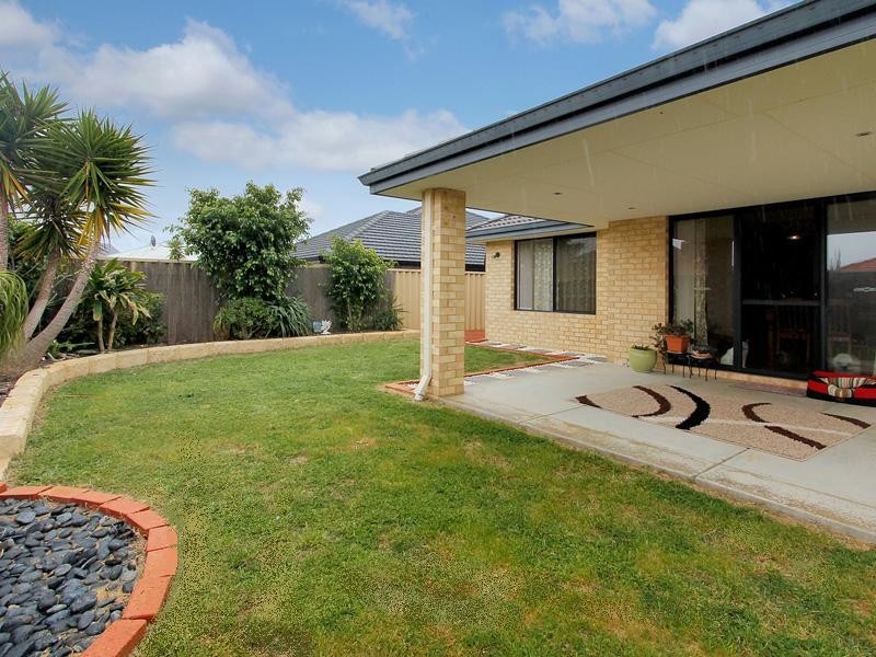 36 Shepperton Drive, Butler WA 6036