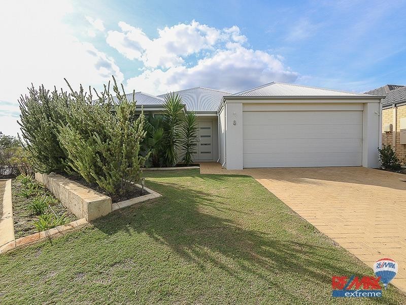 8 Verwood Green, Butler WA 6036