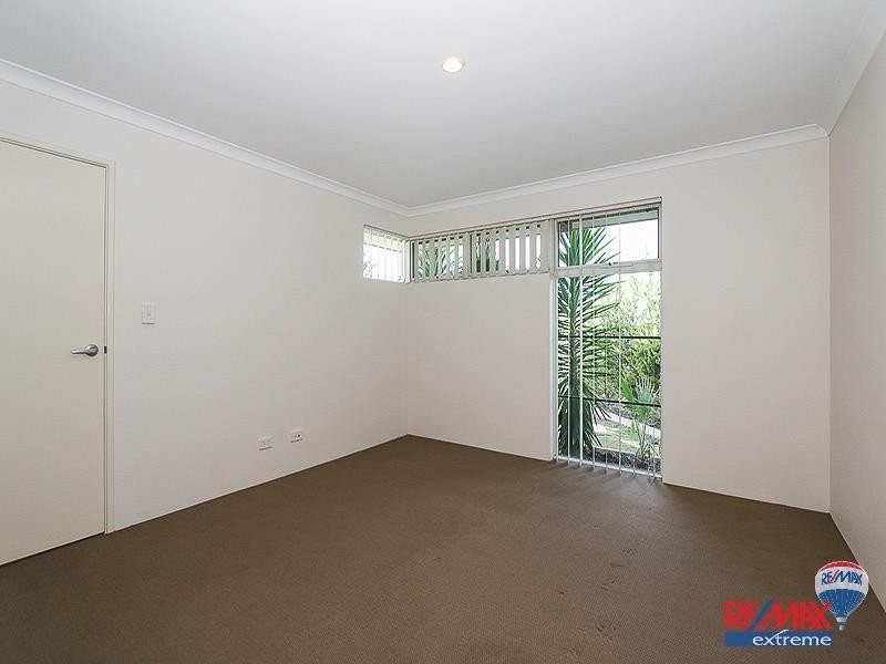 8 Verwood Green, Butler WA 6036