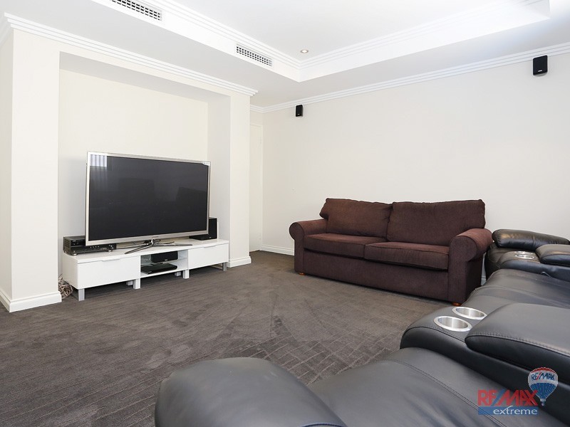 19 Lillico Ave, Burns Beach WA 6028