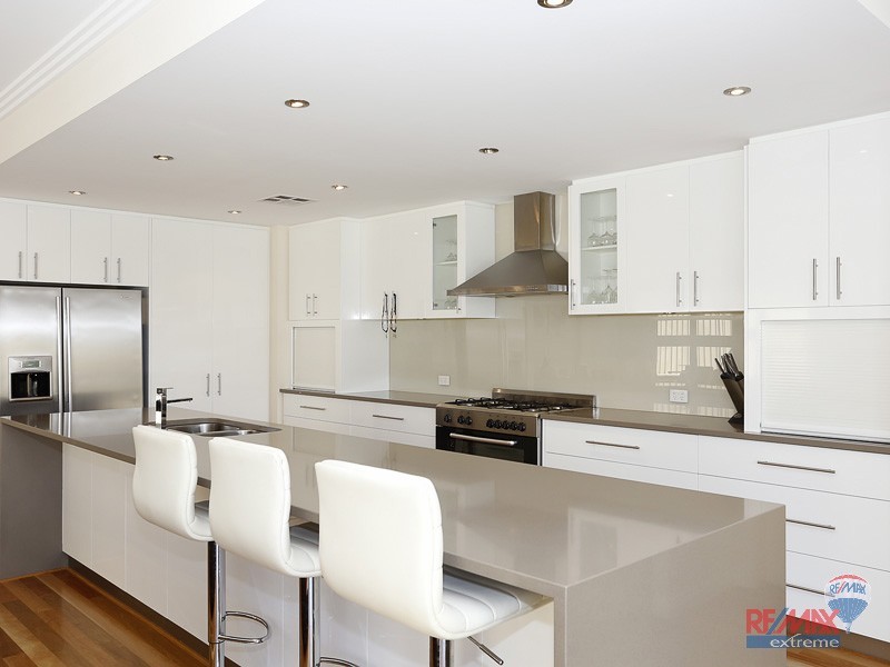 19 Lillico Ave, Burns Beach WA 6028