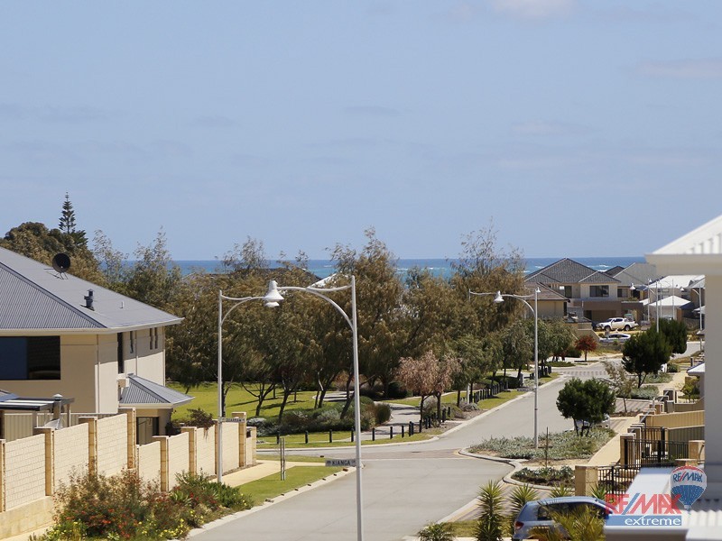 19 Lillico Ave, Burns Beach WA 6028