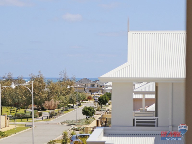 19 Lillico Ave, Burns Beach WA 6028