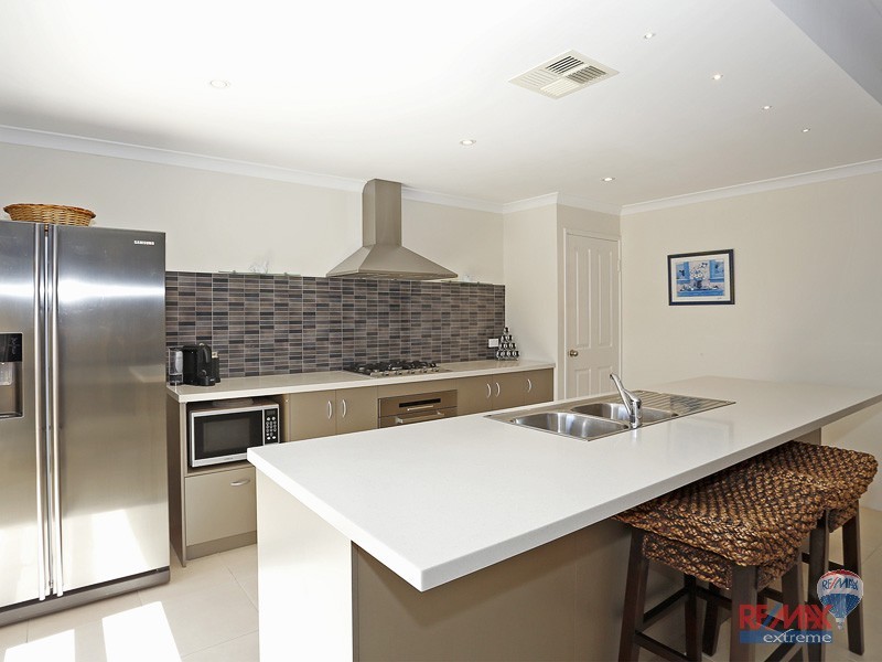58 Mattingleys Approach, Burns Beach WA 6028