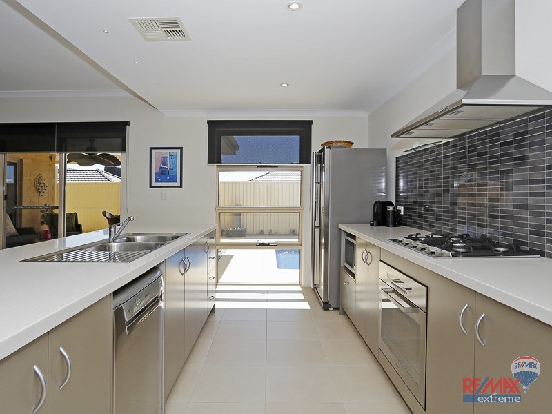 58 Mattingleys Approach, Burns Beach WA 6028