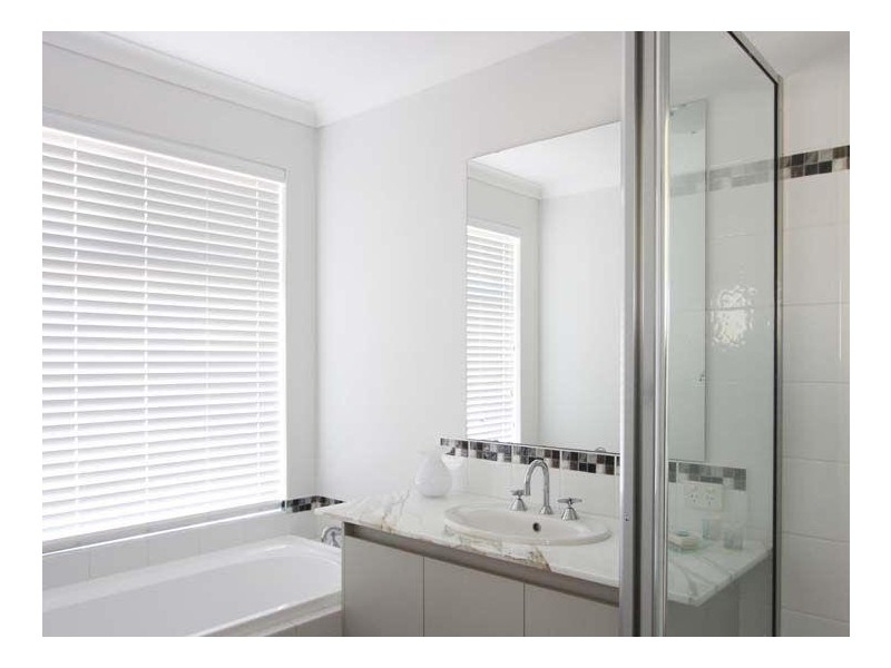 12 La Bianca Vista, Carramar WA 6031