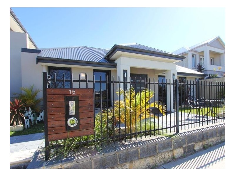 15 Nankeen Circle, Tapping WA 6065