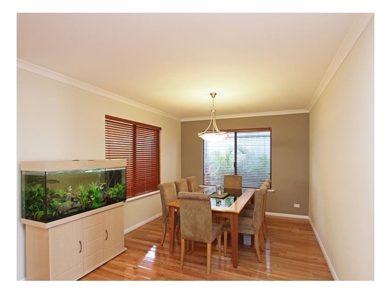 15 Nankeen Circle, Tapping WA 6065