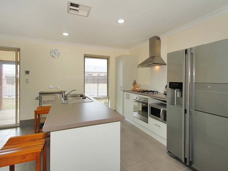 40 Randstone Parade, Butler WA 6036