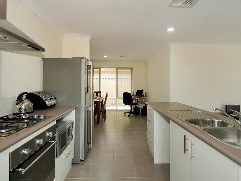 40 Randstone Parade, Butler WA 6036