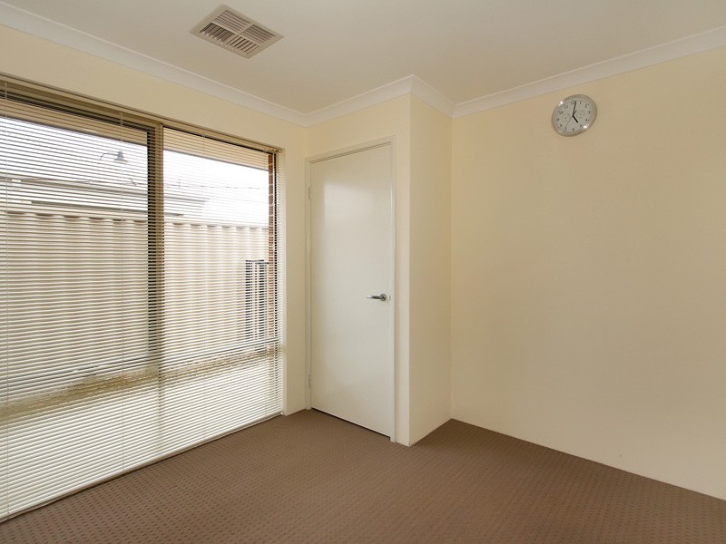 40 Randstone Parade, Butler WA 6036