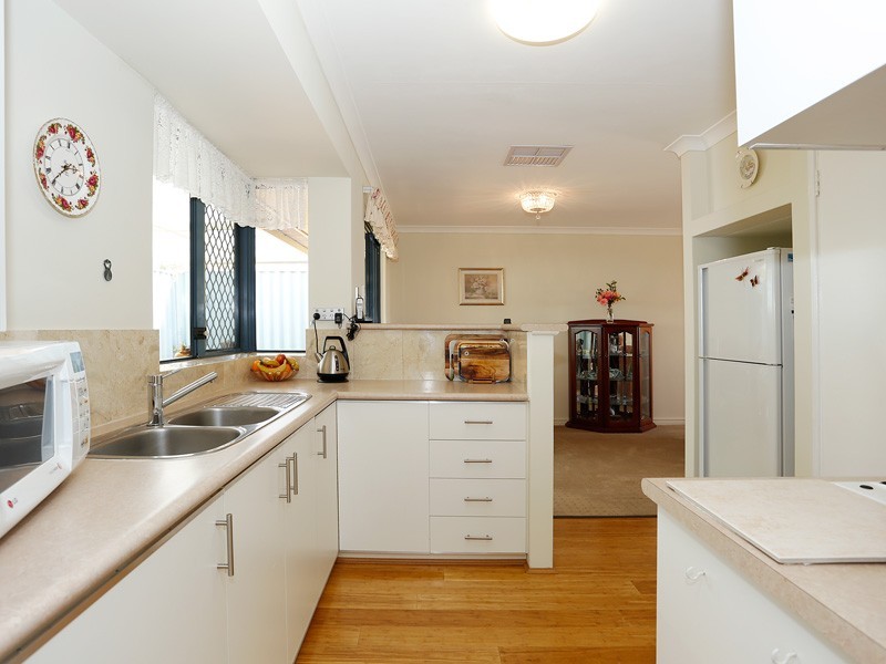 1/10 Langbank Close, Kinross WA 6028