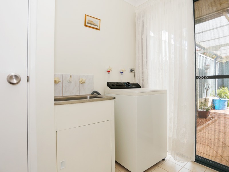 1/10 Langbank Close, Kinross WA 6028