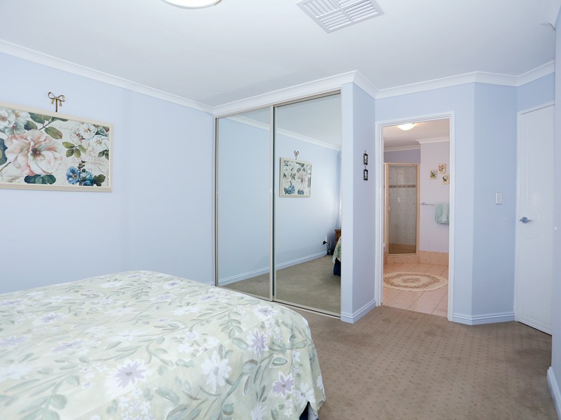 1/10 Langbank Close, Kinross WA 6028