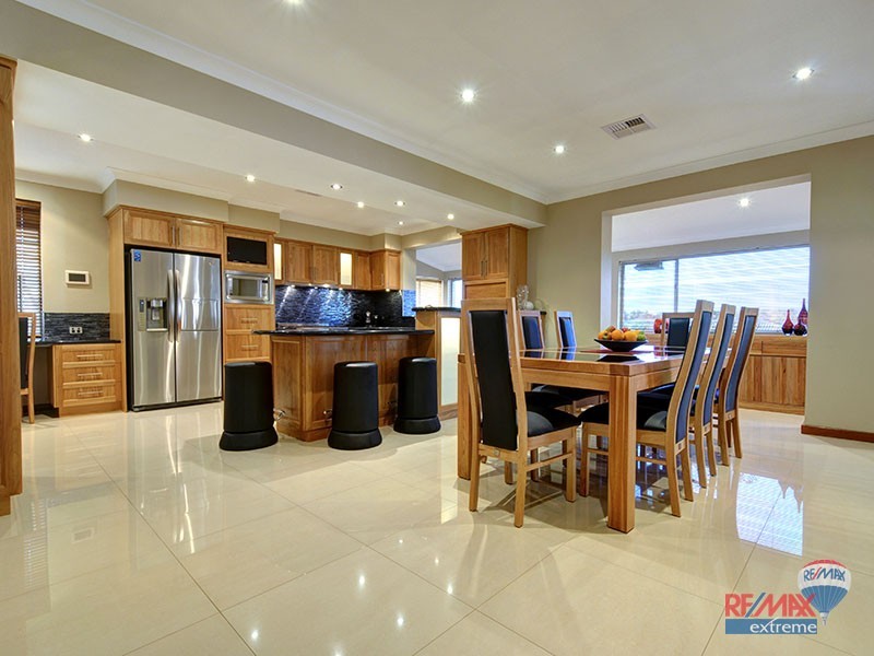 29 East Road, Hocking WA 6065