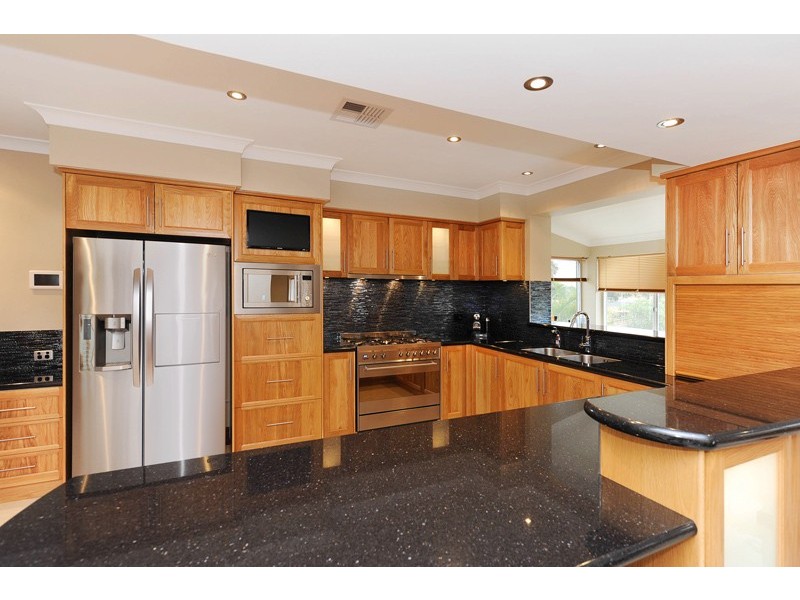 29 East Road, Hocking WA 6065