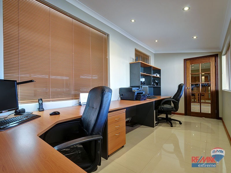 29 East Road, Hocking WA 6065