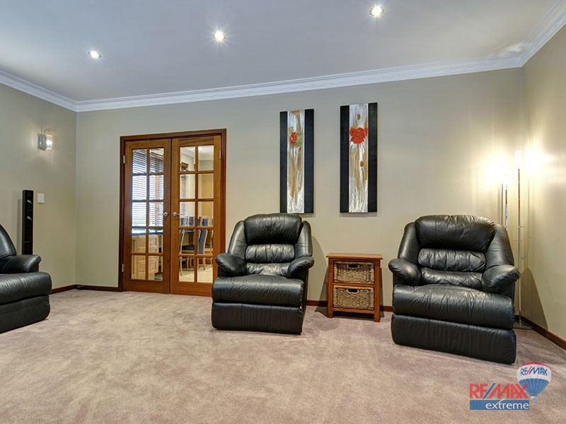 29 East Road, Hocking WA 6065