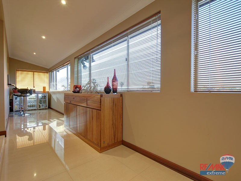 29 East Road, Hocking WA 6065