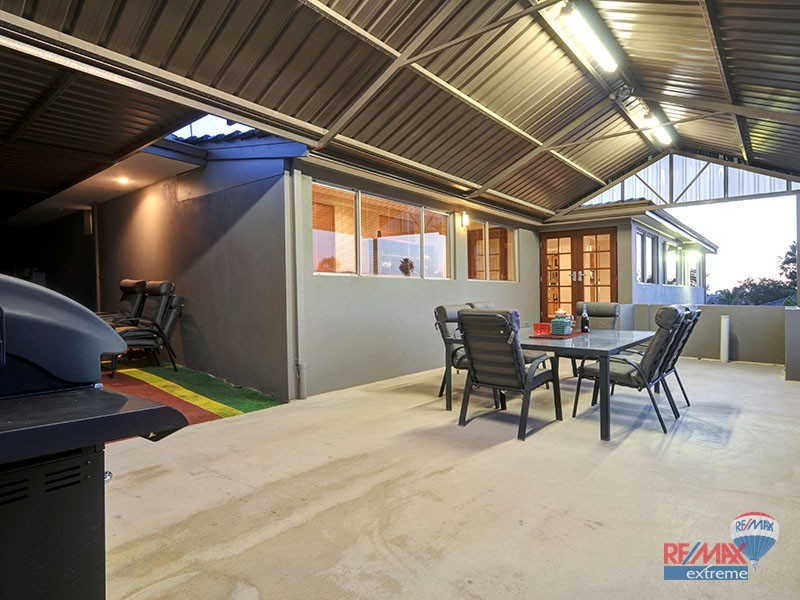 29 East Road, Hocking WA 6065