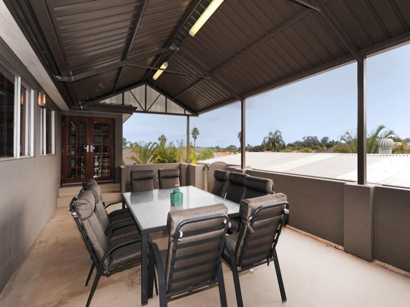 29 East Road, Hocking WA 6065