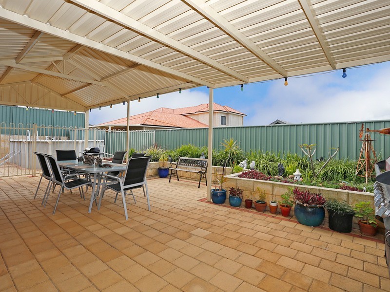 423 Kingsway, Landsdale WA 6065