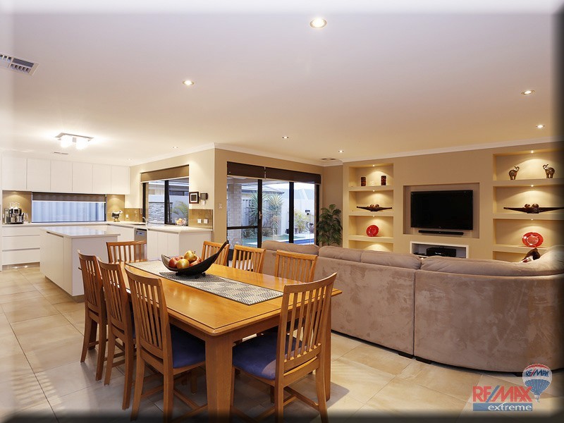 5 Gilford Green, Butler WA 6036