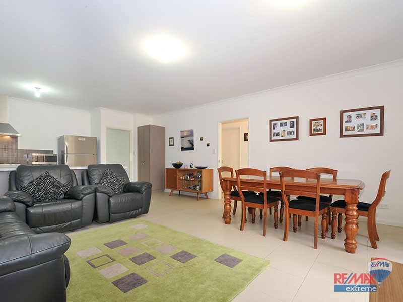 9/40 Kemp Street, Pearsall WA 6065