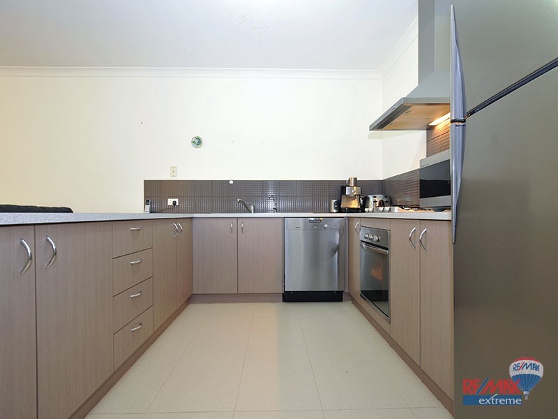 9/40 Kemp Street, Pearsall WA 6065