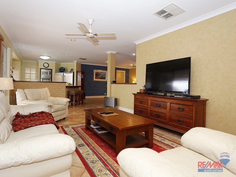 14 Troubridge Retreat, Ocean Reef WA 6027