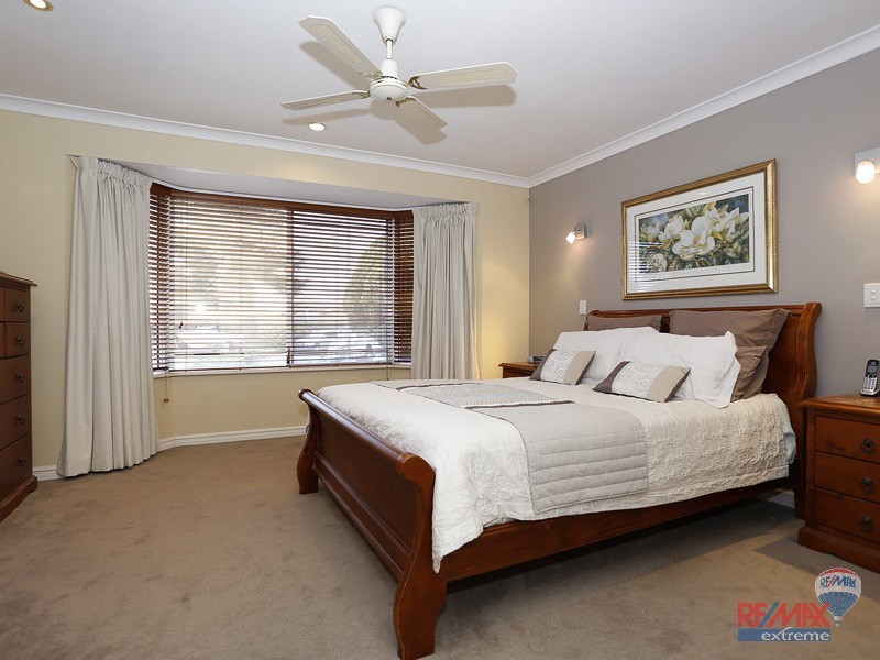 14 Troubridge Retreat, Ocean Reef WA 6027