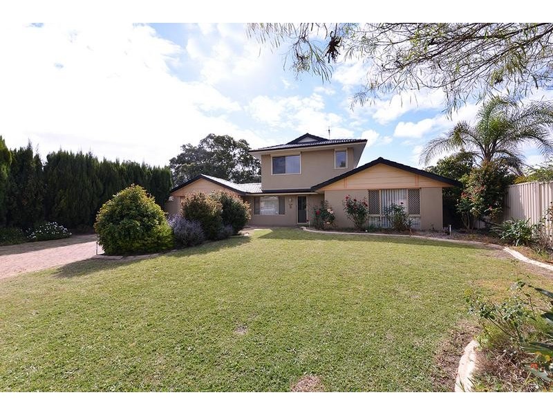 71 Lake Valley Drive, Edgewater WA 6027