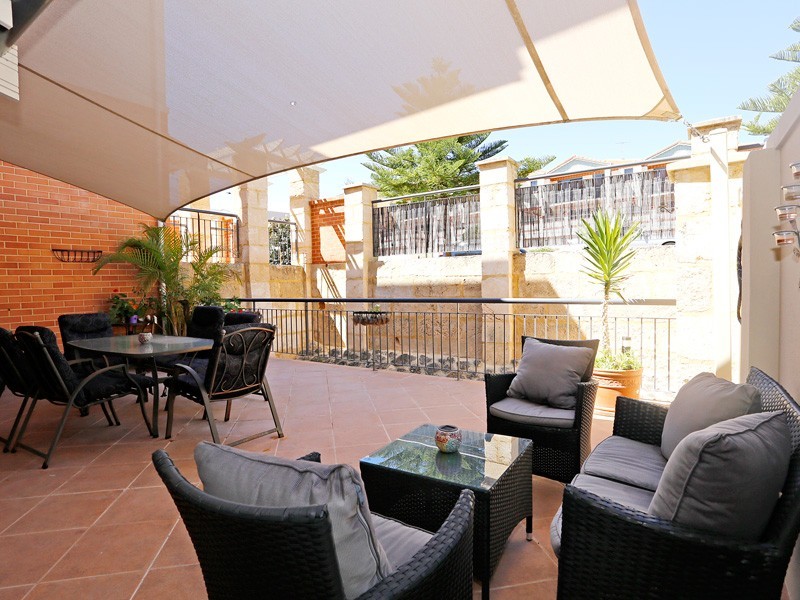 12/14 Itea Place, Mindarie WA 6030