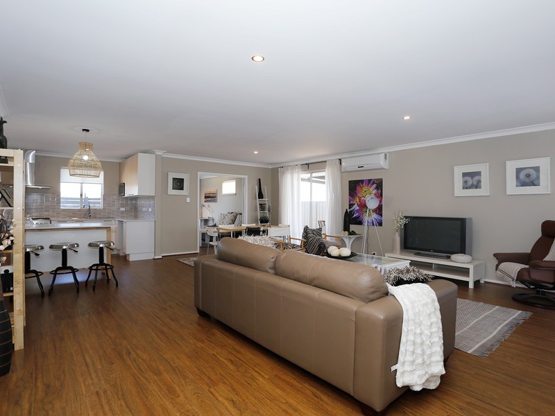 14A White Road, Quinns Rocks WA 6030