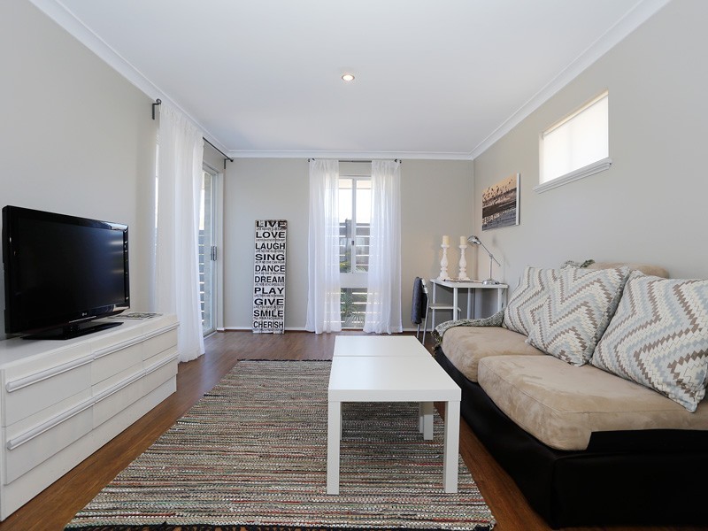 14A White Road, Quinns Rocks WA 6030