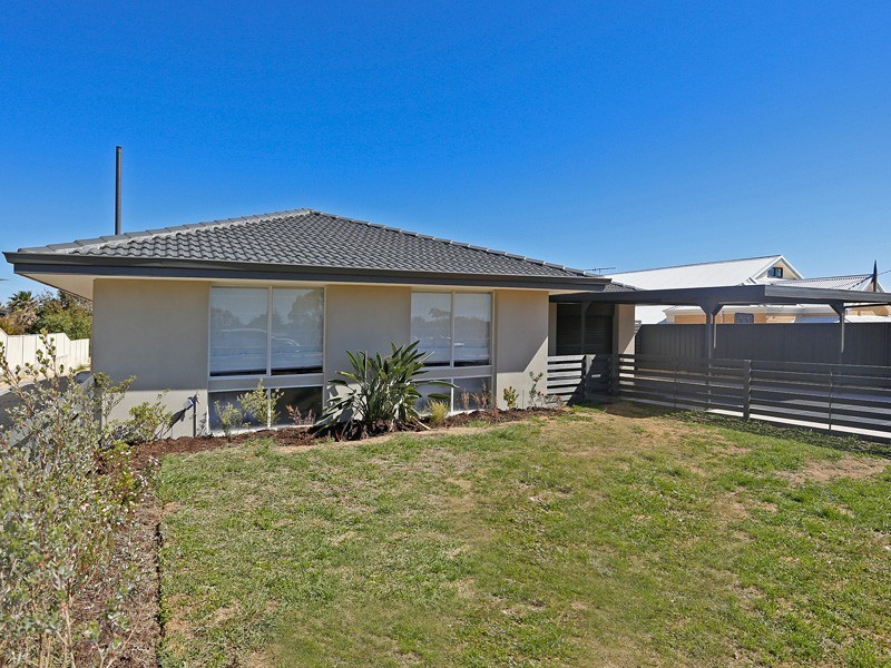 14A White Road, Quinns Rocks WA 6030