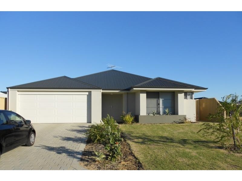33 Broadford Avenue, Butler WA 6036