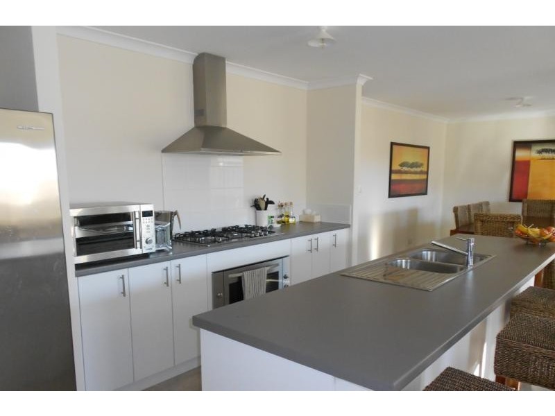 33 Broadford Avenue, Butler WA 6036