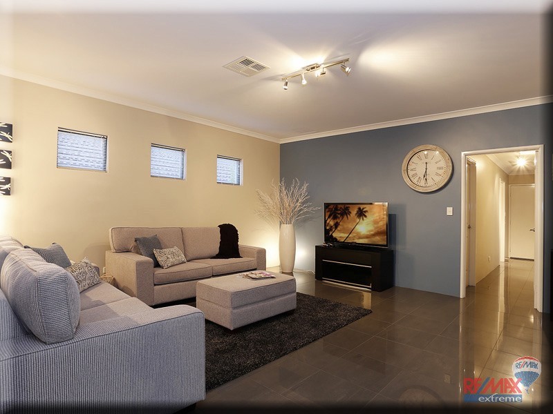 35 Bramshott Approach, Butler WA 6036