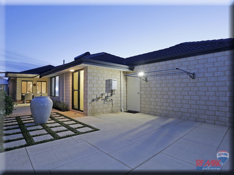 35 Bramshott Approach, Butler WA 6036