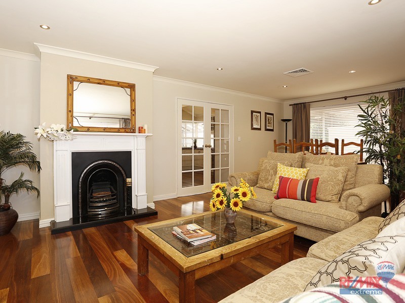 52 Santa Monica Parade, Iluka WA 6028