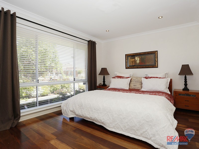 52 Santa Monica Parade, Iluka WA 6028