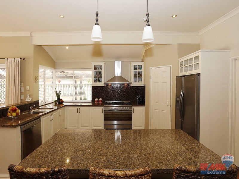 52 Santa Monica Parade, Iluka WA 6028