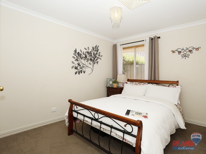 52 Santa Monica Parade, Iluka WA 6028