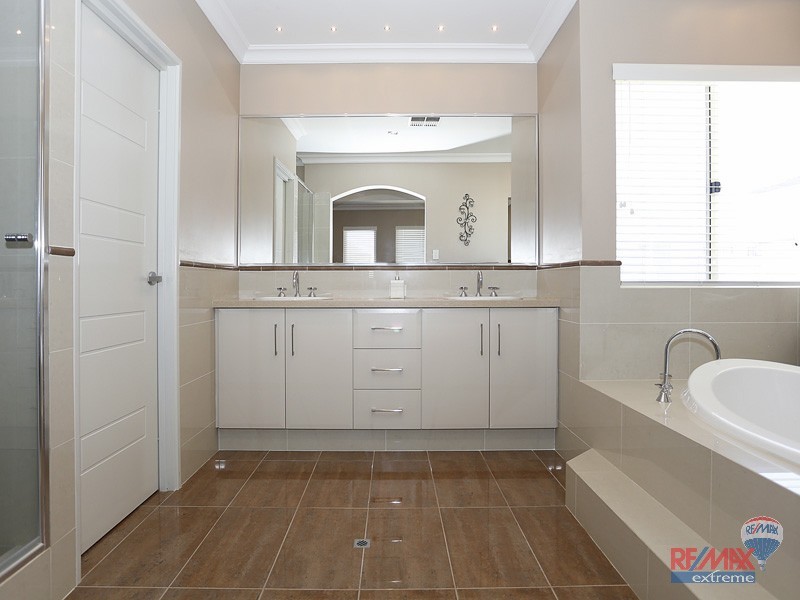 13 Kianga Crescent, Burns Beach WA 6028